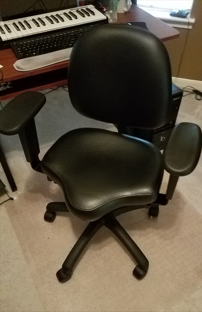 An actual producer's chair Soundseat The Producer's Chair indie recording depot